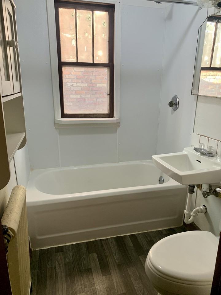 1719 3rd Avenue East - Photo 4 of 7