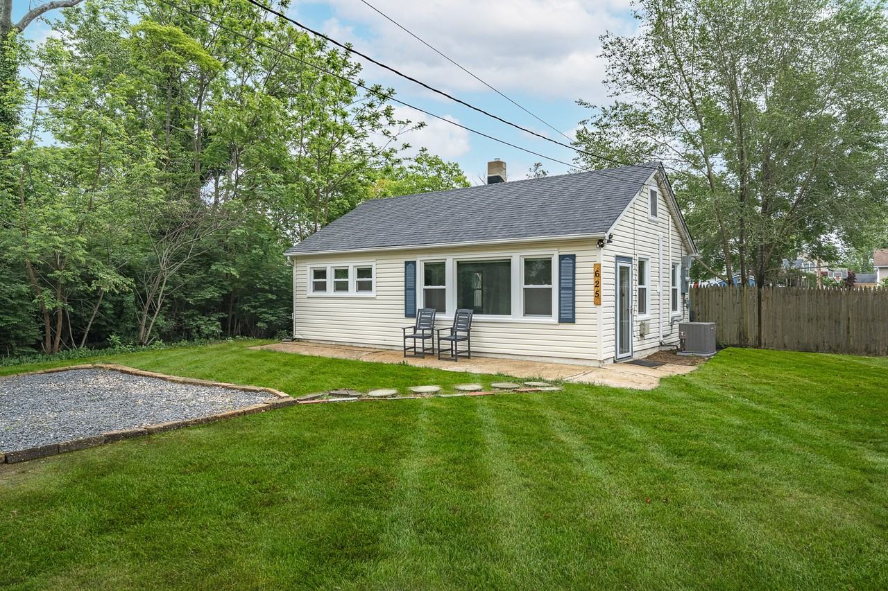 625 Ocean Ave #NA - Photo 2 of 10