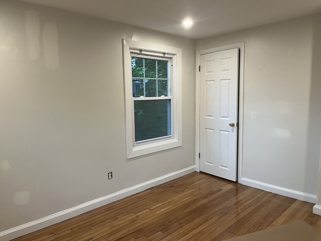 35 Kovey Rd #5 - Photo 3 of 18