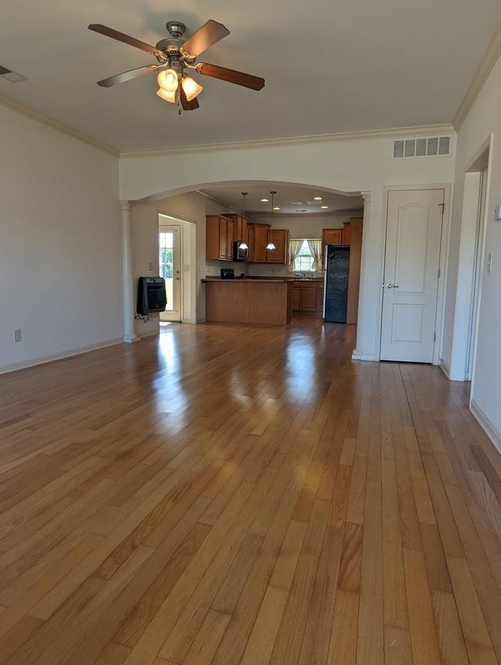 132 Judson Way #NA - Photo 4 of 27