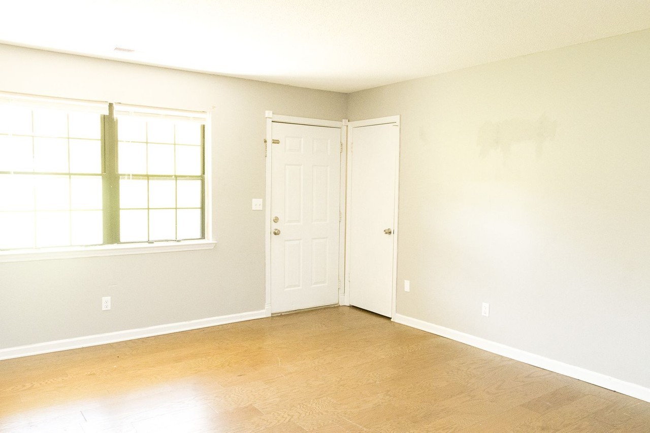 638 Mission Ridge Rd - Photo 3 of 16