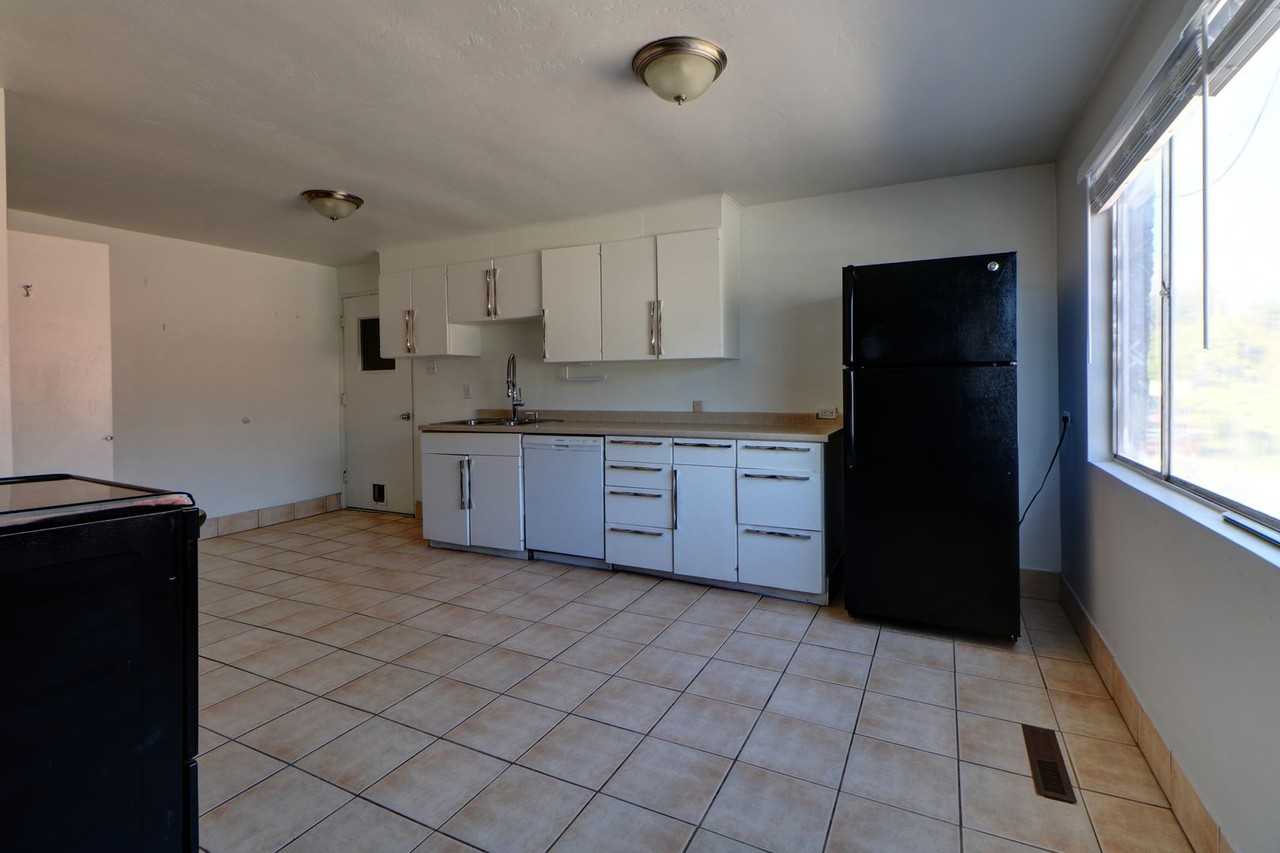 669 Orem - Photo 6 of 18