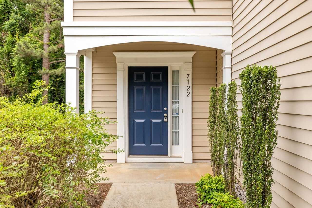 7122 Racine Way - Photo 3 of 38