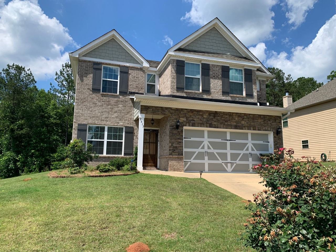 2615 Dunkirk Cir - Photo 2 of 33