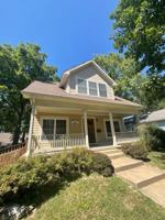 featured image of 313 E 16th St