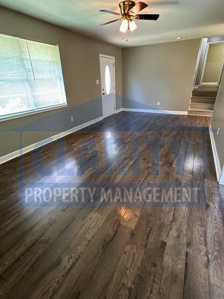 3775 36th St Se - Photo 4 of 25