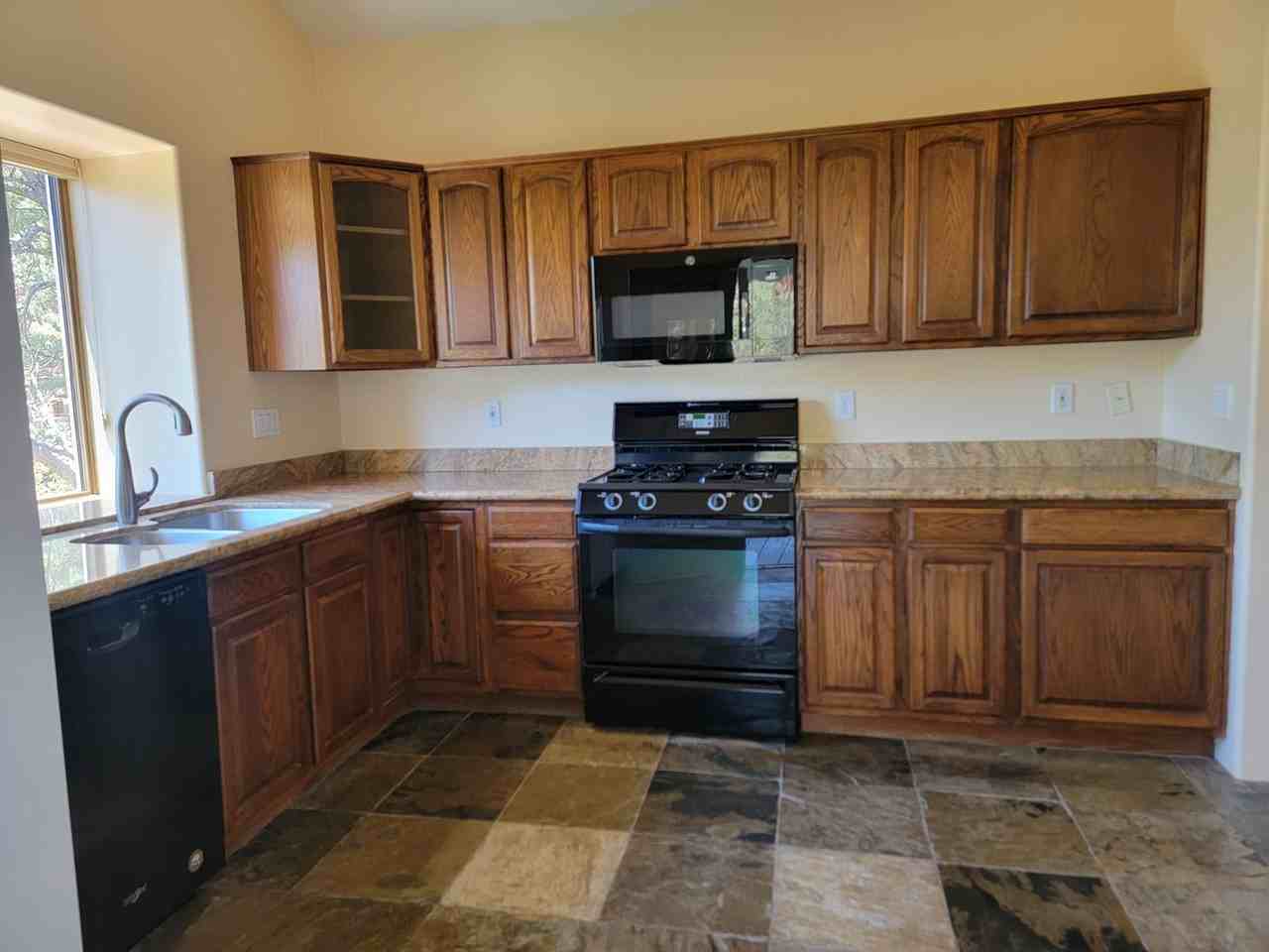 255 Canyon Dr - Photo 7 of 21