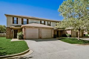 featured image of 2324 Hidden Lake St