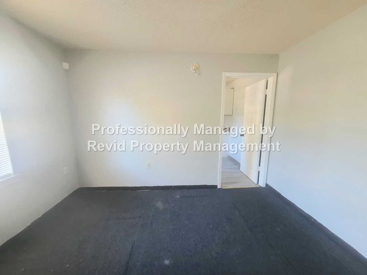 1210 N. Evergreen - Photo 7 of 10