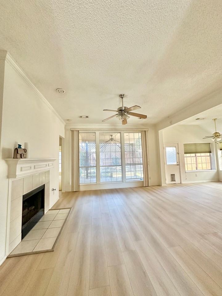 8005 Paloverde Dr - Photo 6 of 24