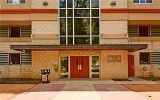 711 W 26th St #305 - Photo 1 of 1