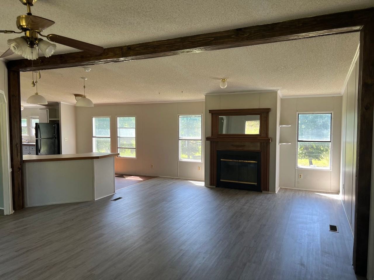 12018 County Line Rd - Photo 2 of 5
