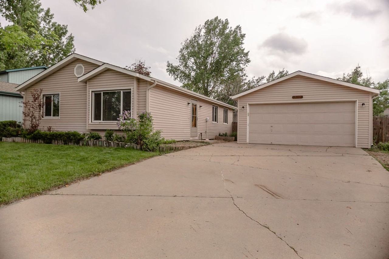 3113 Kittery Ct - Photo 3 of 24