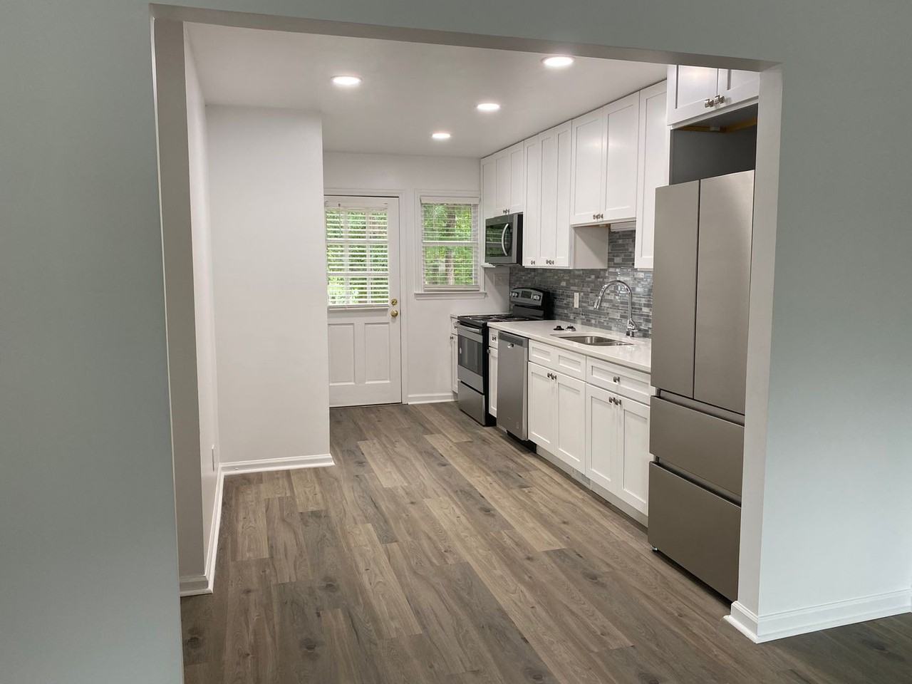 525 Bashford Rd - Photo 3 of 14