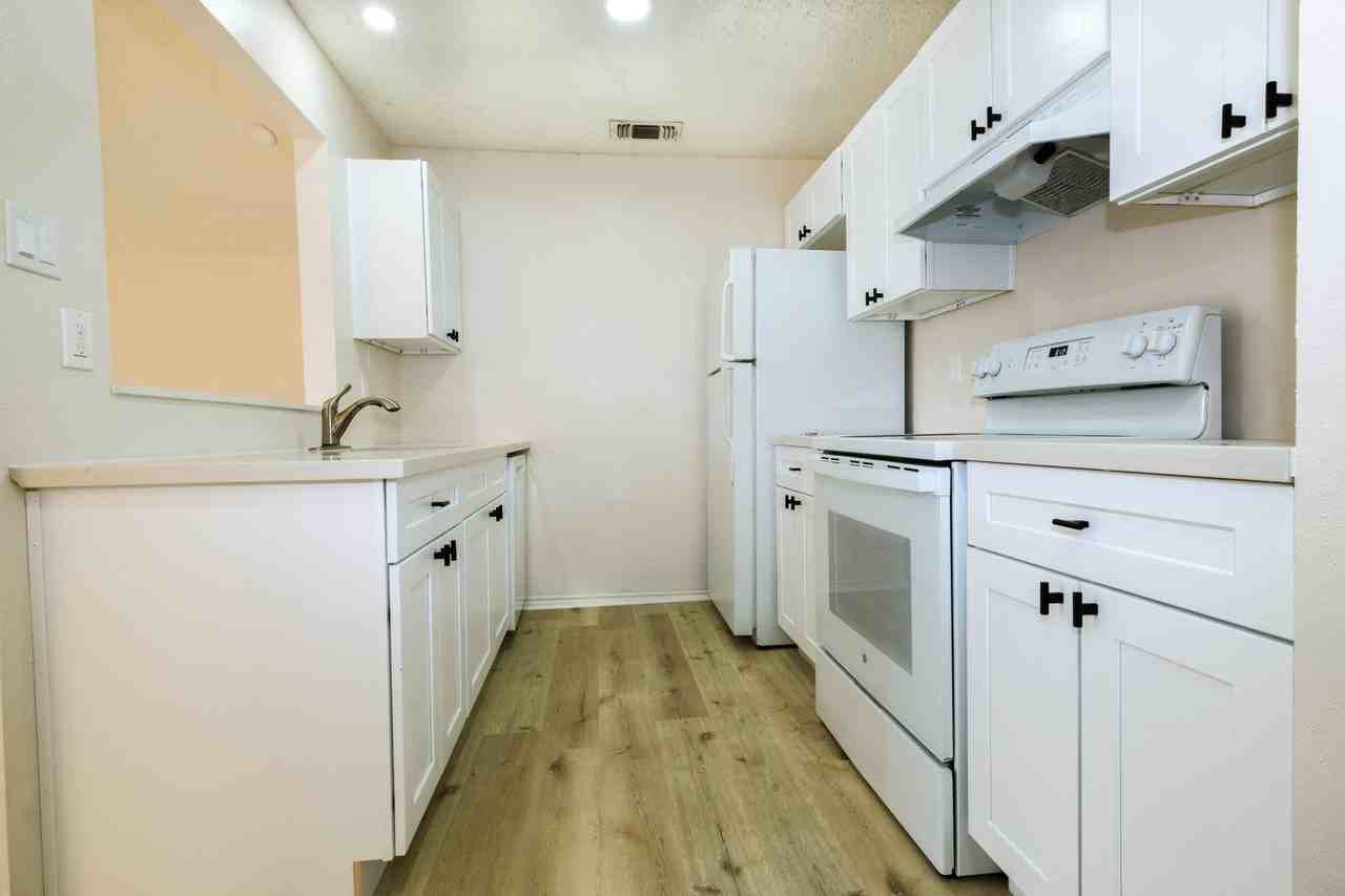 7003 Silver Cyn - Photo 6 of 17