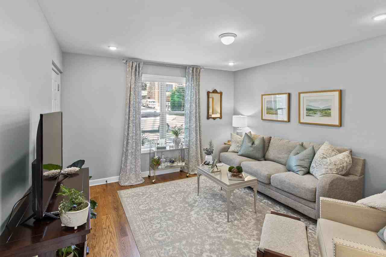 350 E Magnolia Ave #4 - Photo 6 of 11