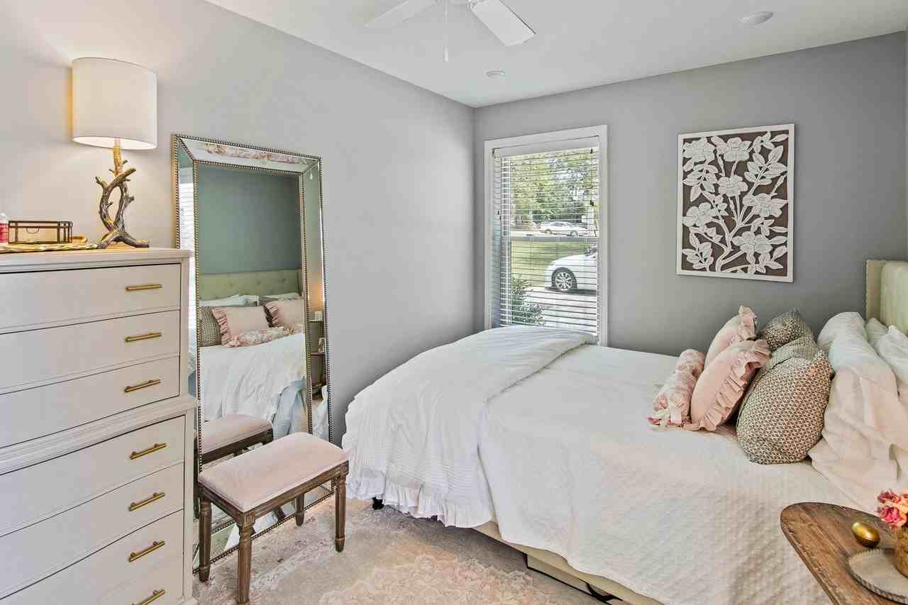 350 E Magnolia Ave #4 - Photo 7 of 11