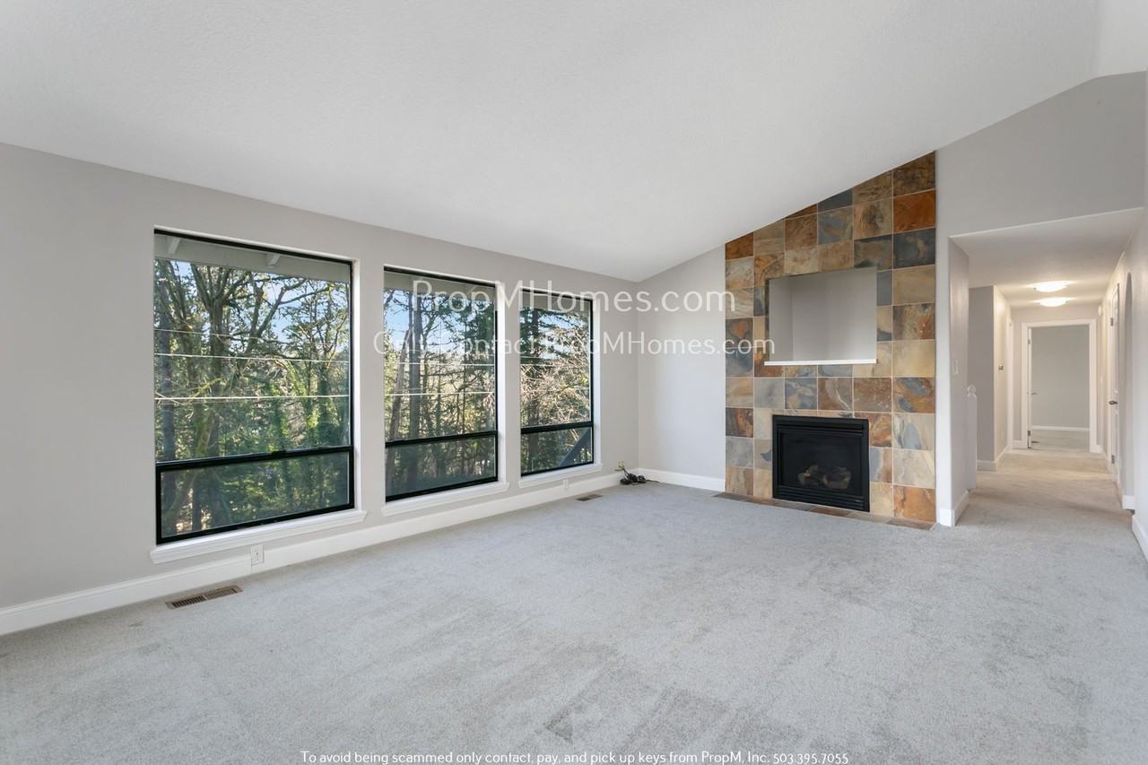3460 Se Aldercrest Rd - Photo 5 of 43