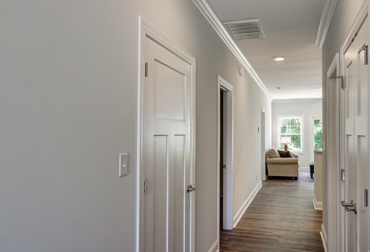 1304 Emerald View Ct - Photo 2 of 16