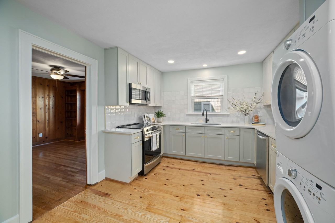 7605 Atlantic Ave - Photo 5 of 15