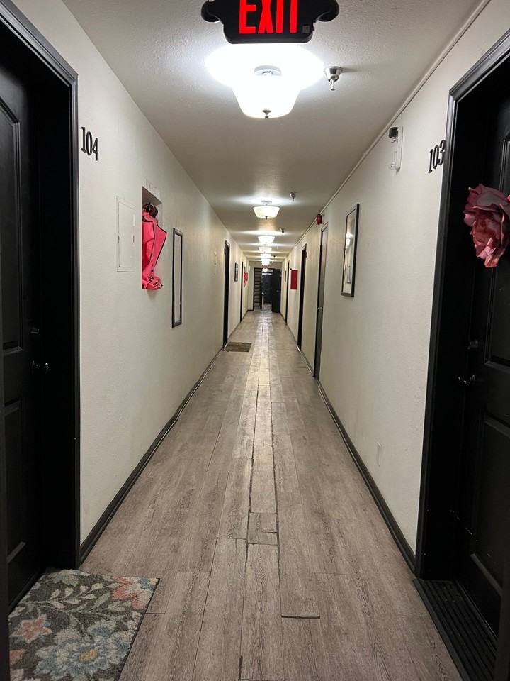 324 S Catalina - Photo 4 of 7