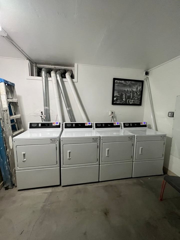 324 S Catalina - Photo 7 of 7