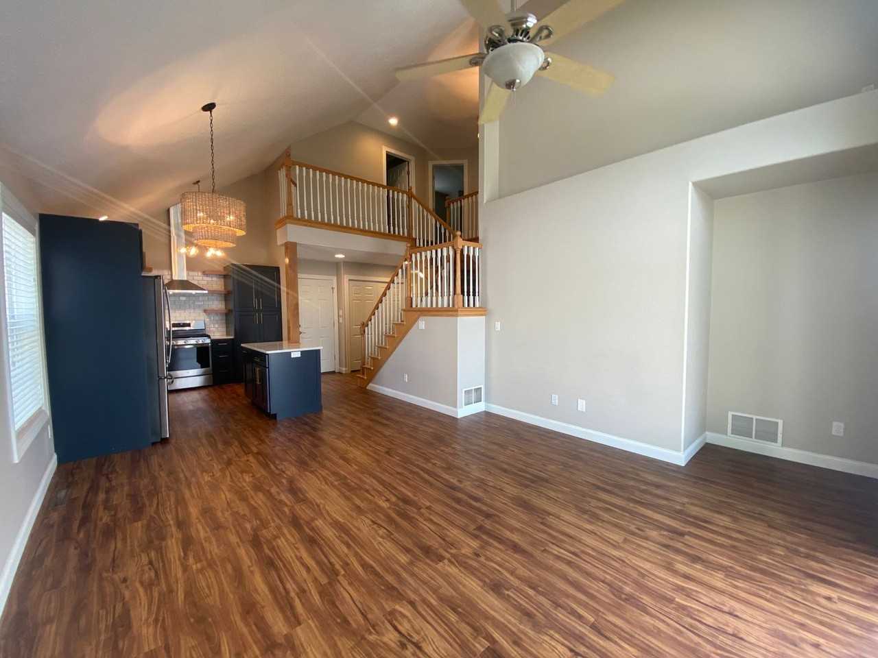 4729 Clock Tower Ln S - Photo 4 of 38