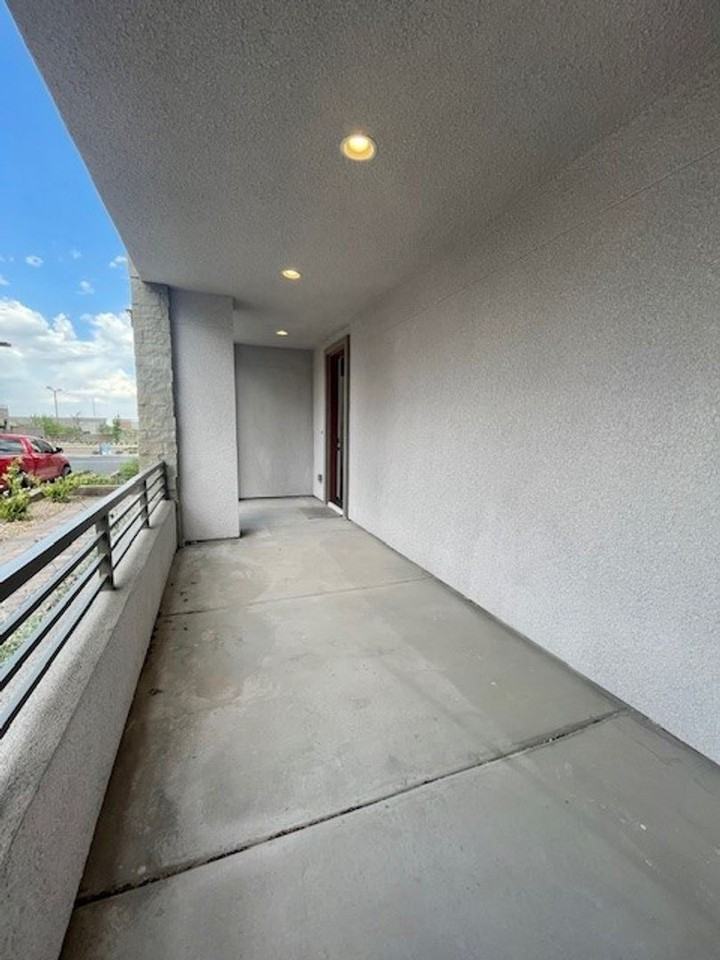 11557 Earth Stone Ave - Photo 4 of 33