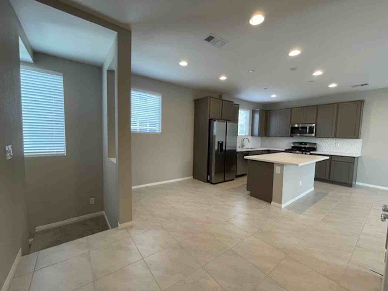11557 Earth Stone Ave - Photo 7 of 33