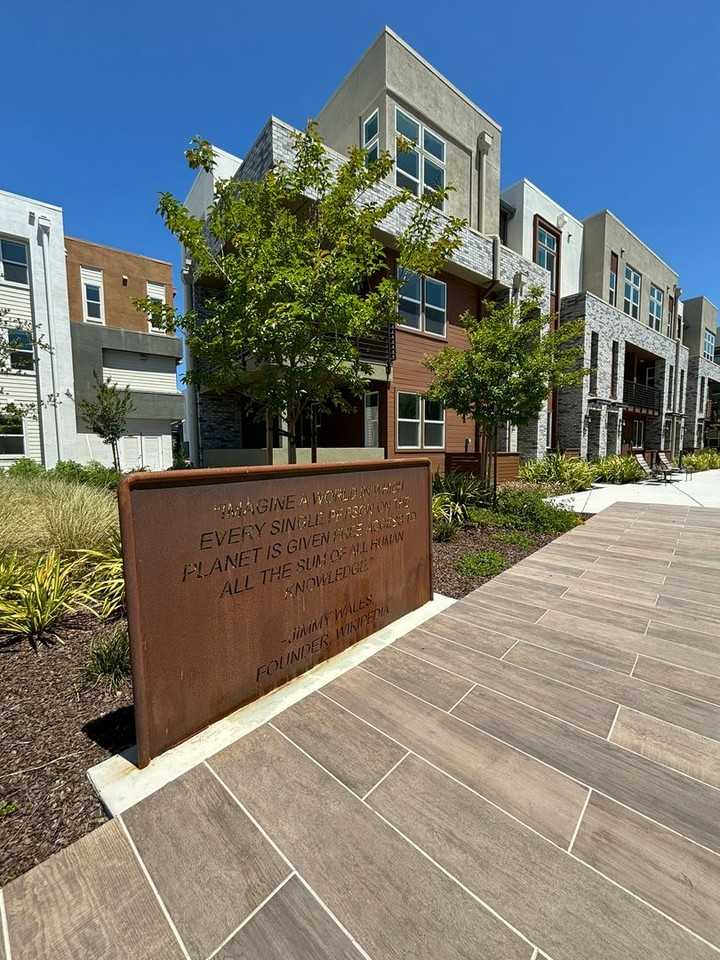 3704 Silicon Cmn - Photo 3 of 28