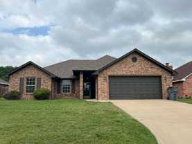 4010 Se Camelot Dr - Photo 1 of 1