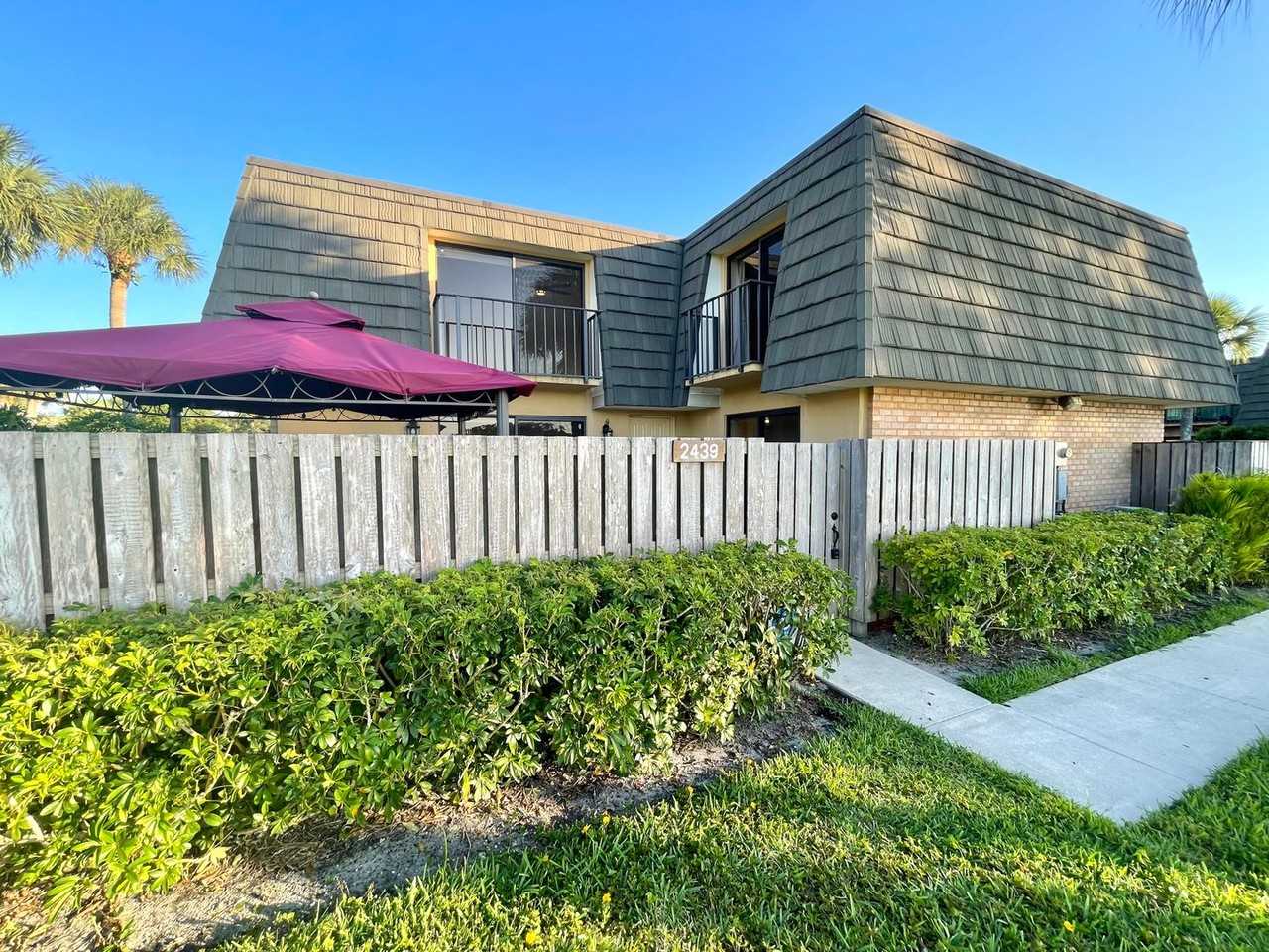 2439 24th Way - Photo 3 of 29