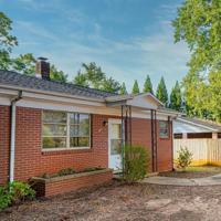 featured image of 281 15th St Se
