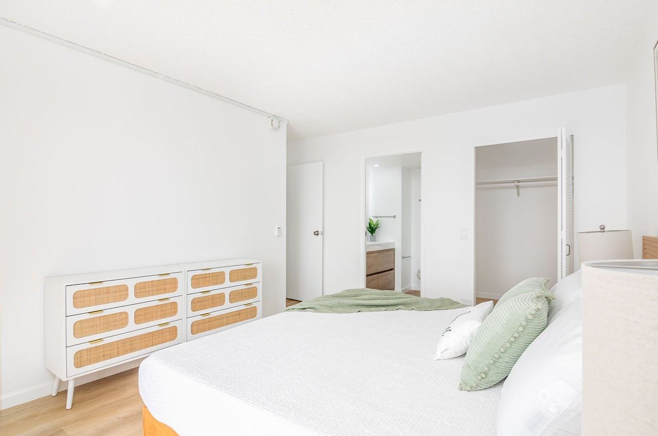 2754 Kuilei St #804 - Photo 3 of 25