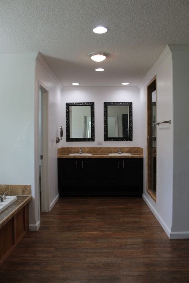 110 Fisher Dr - Photo 6 of 17