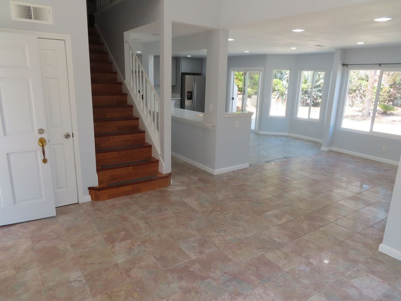 530 S Radio Dr - Photo 2 of 23