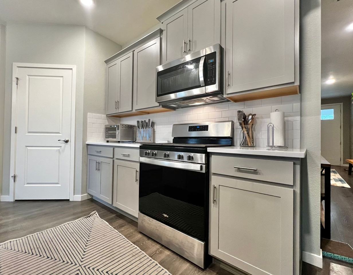 908 Rollins Den Dr - Photo 2 of 25