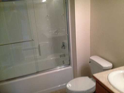 1036 53rd St - Photo 3 of 7