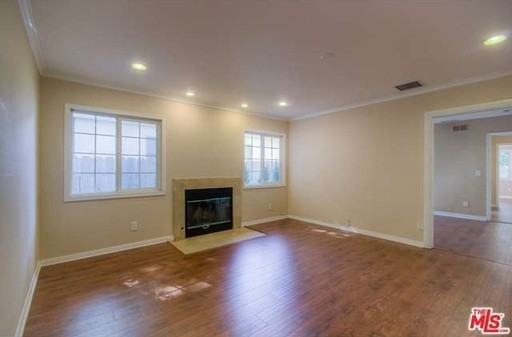 5415 Fallbrook Ave - Photo 3 of 10