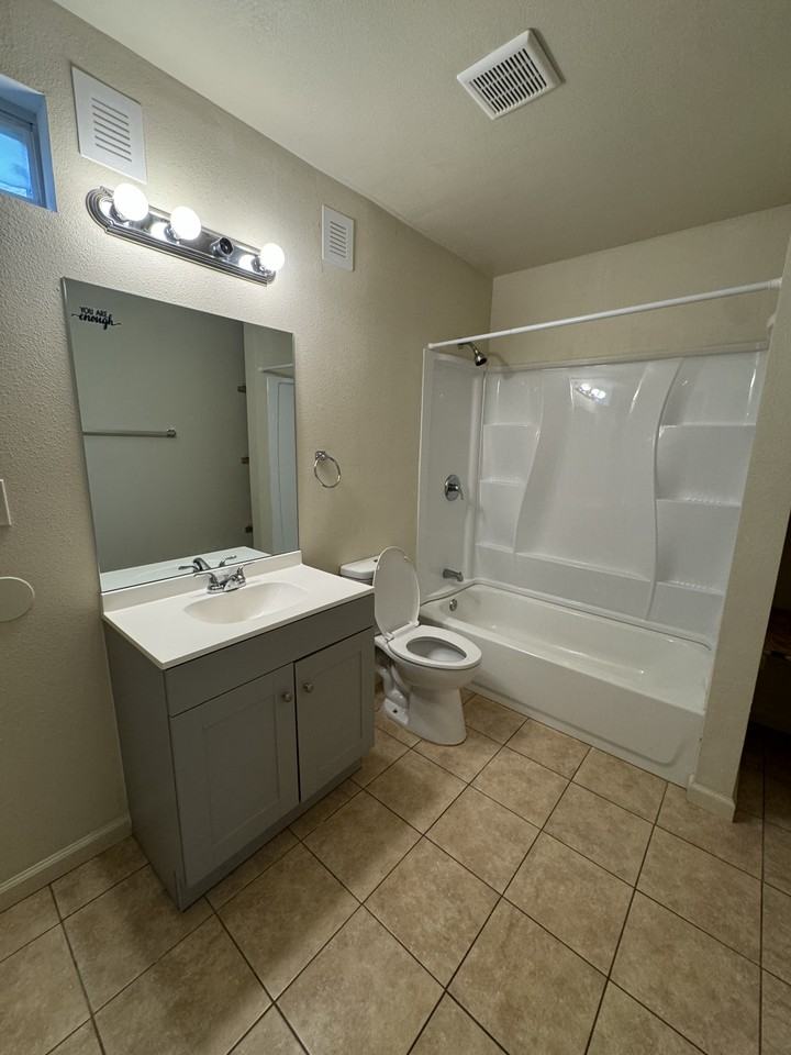 7546 Windsor Oaks #7546 - Photo 7 of 19