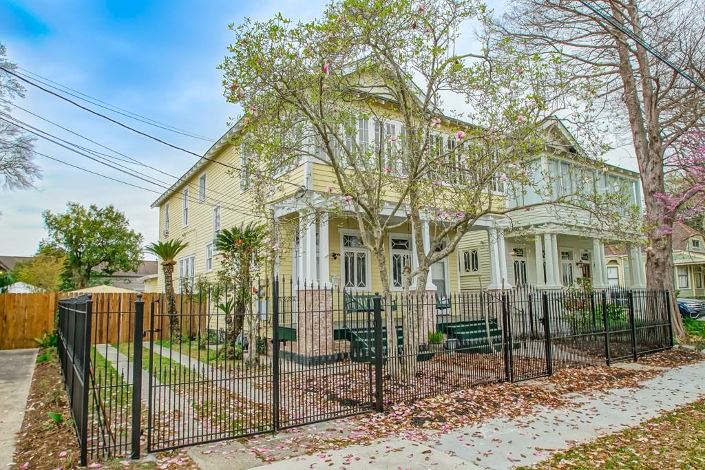 332 Millaudon St #NA - Photo 2 of 29