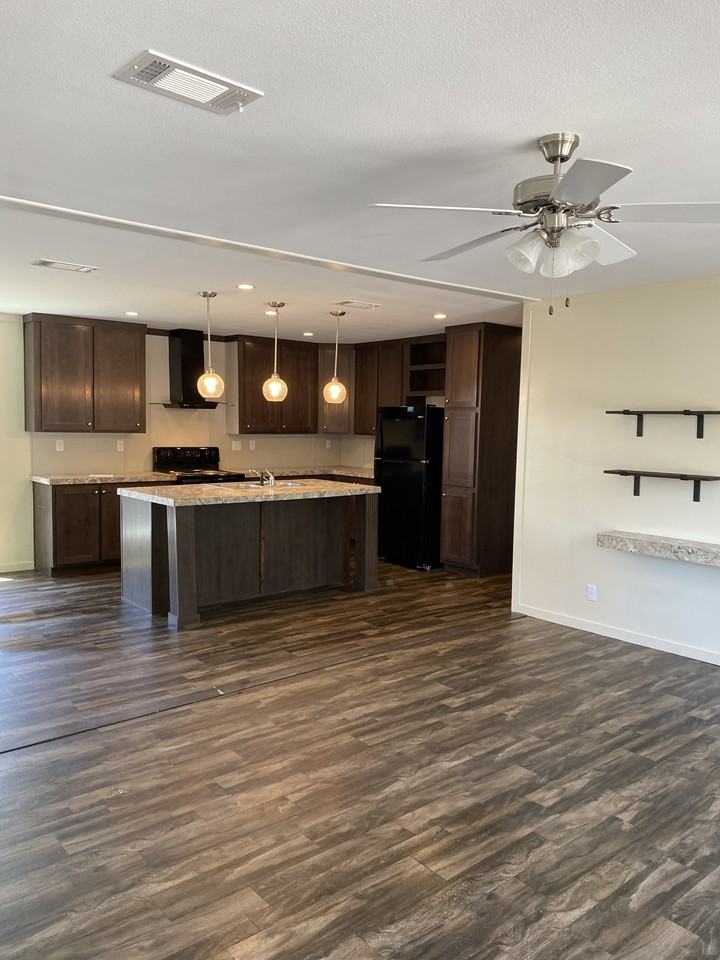 4404 Boxwood Rd - Photo 3 of 15