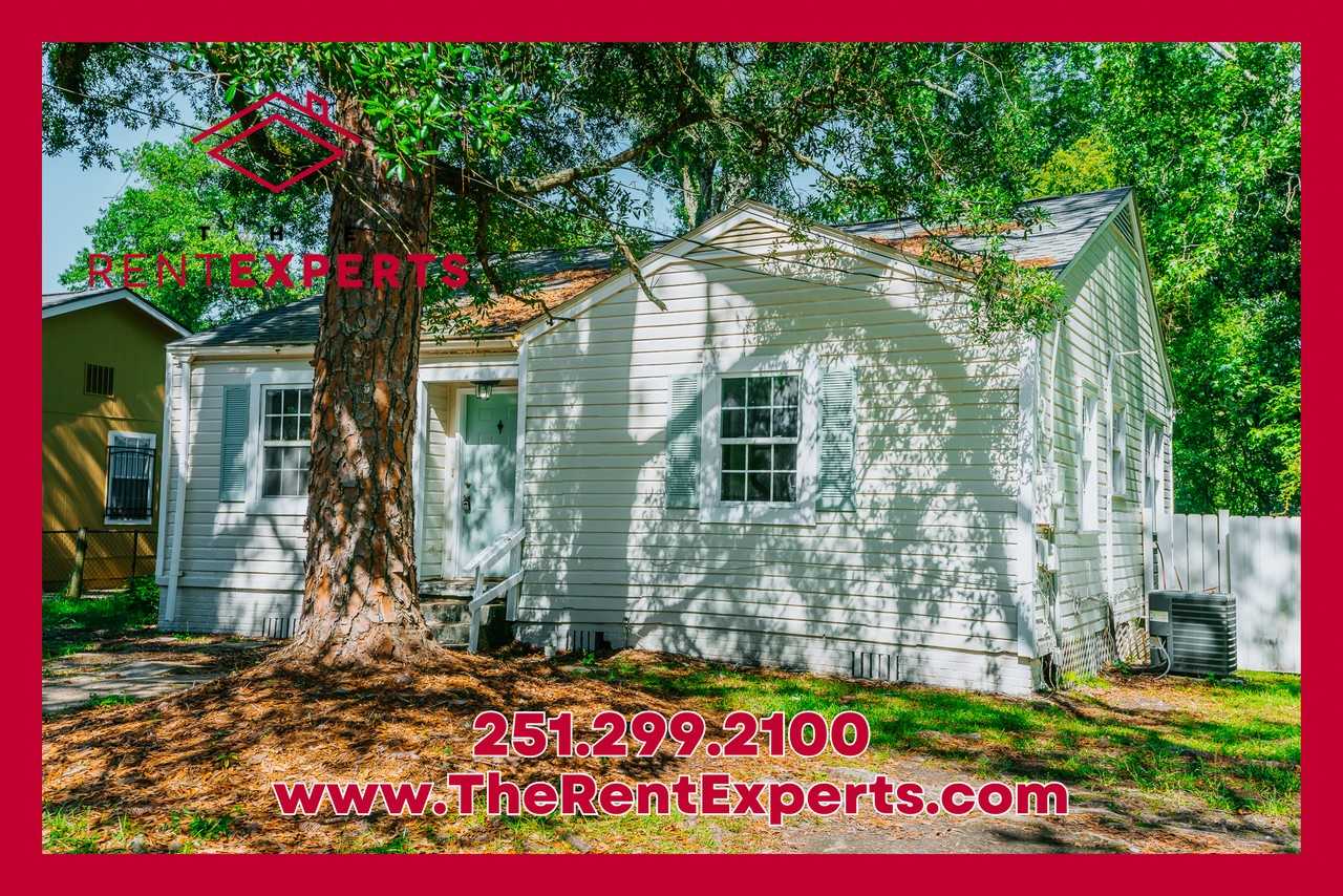 1456 Houston Street - Photo 3 of 31