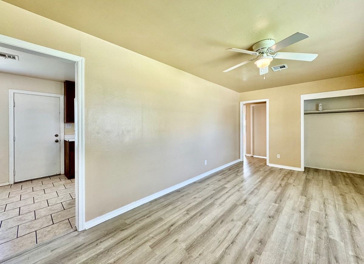 3222 N Holman Ct #1 - Photo 4 of 21