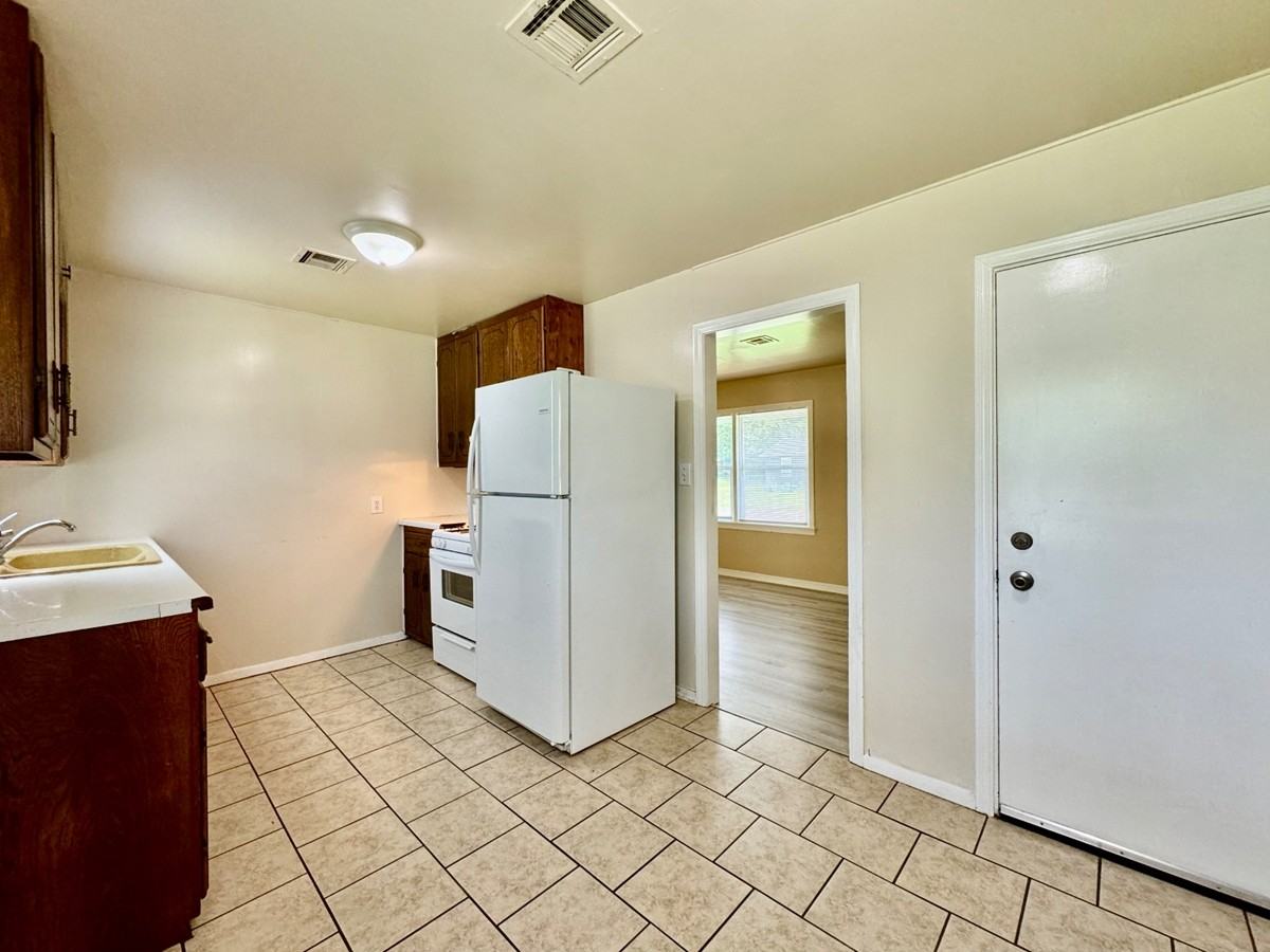 3222 N Holman Ct #1 - Photo 6 of 21