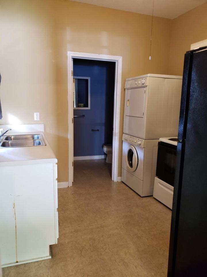 3952 Ellison 3952 #1 - Photo 4 of 11