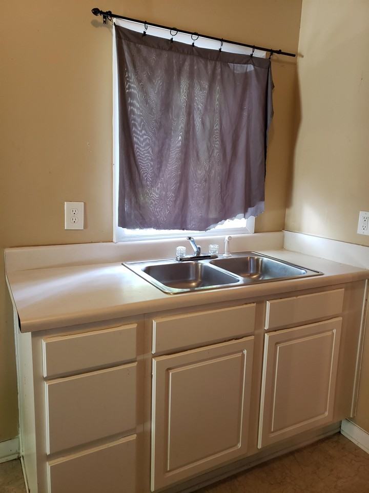 3952 Ellison 3952 #1 - Photo 7 of 11