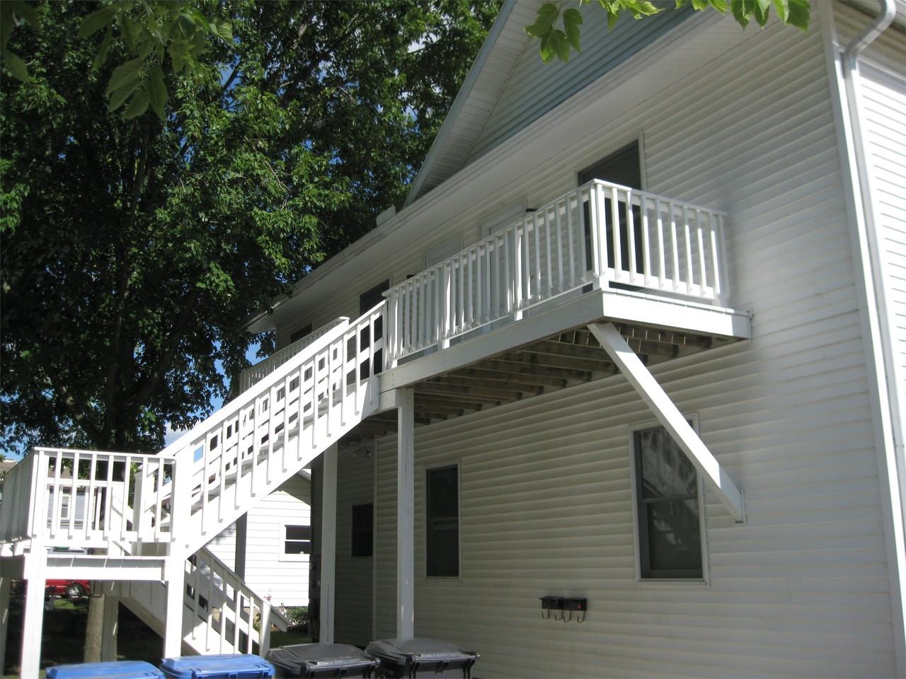 314 W Jackson St #3 - Photo 6 of 9