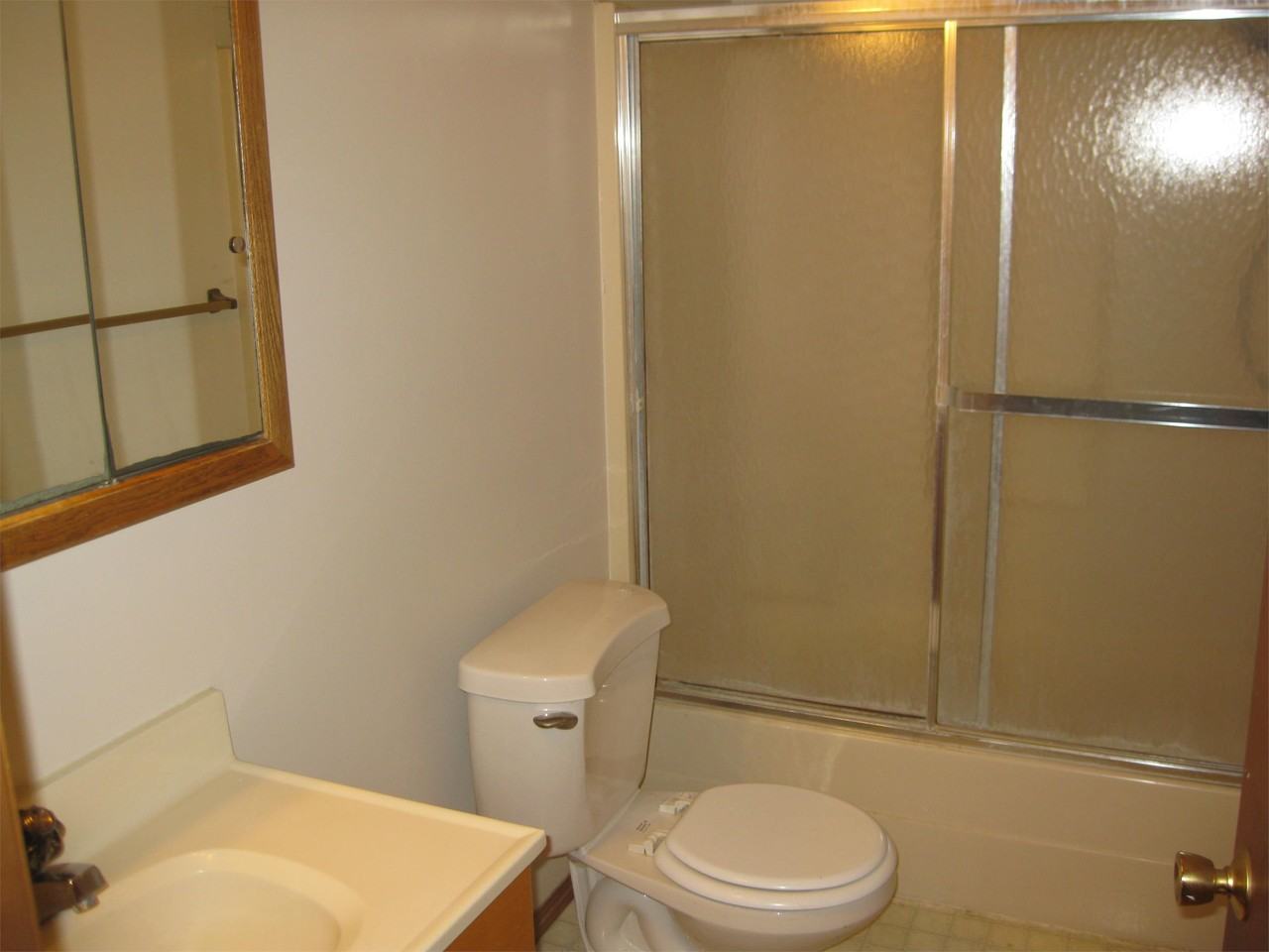 314 W Jackson St #3 - Photo 7 of 9