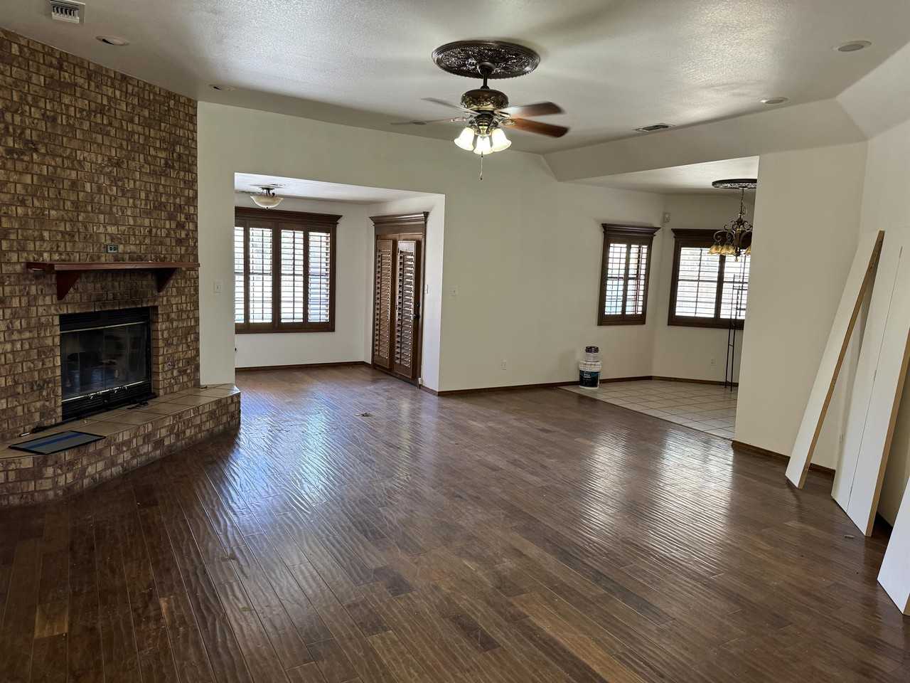 3703 Bandolina Ave #1 - Photo 4 of 10